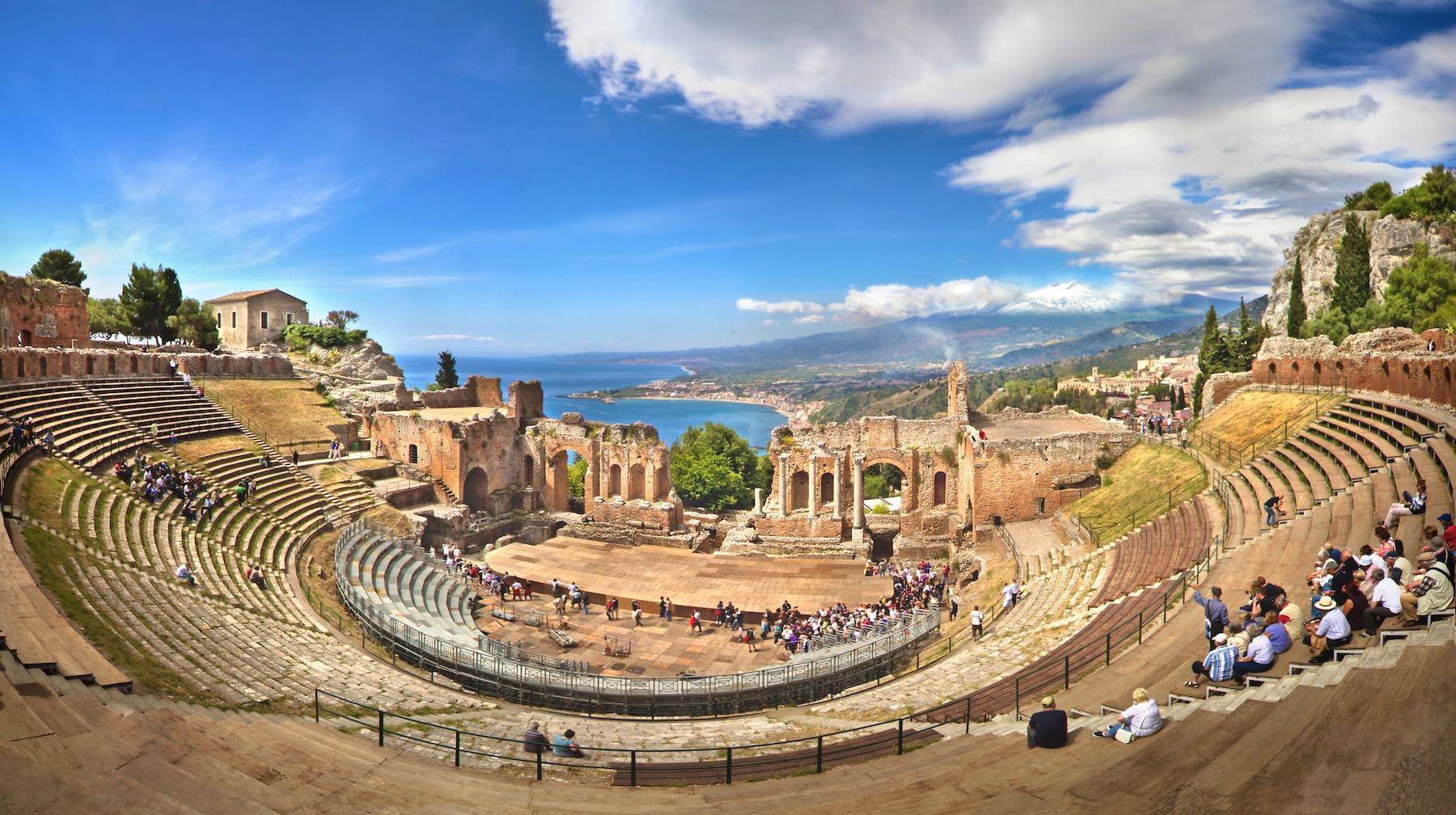 vista-del-teatro-greco-taormina